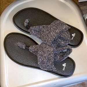 Women’s Sanuk sandals